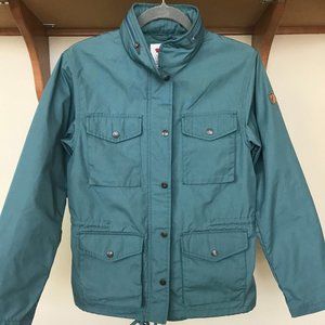 Fjallraven Women's Raven Jacket, XS, Frost Green
